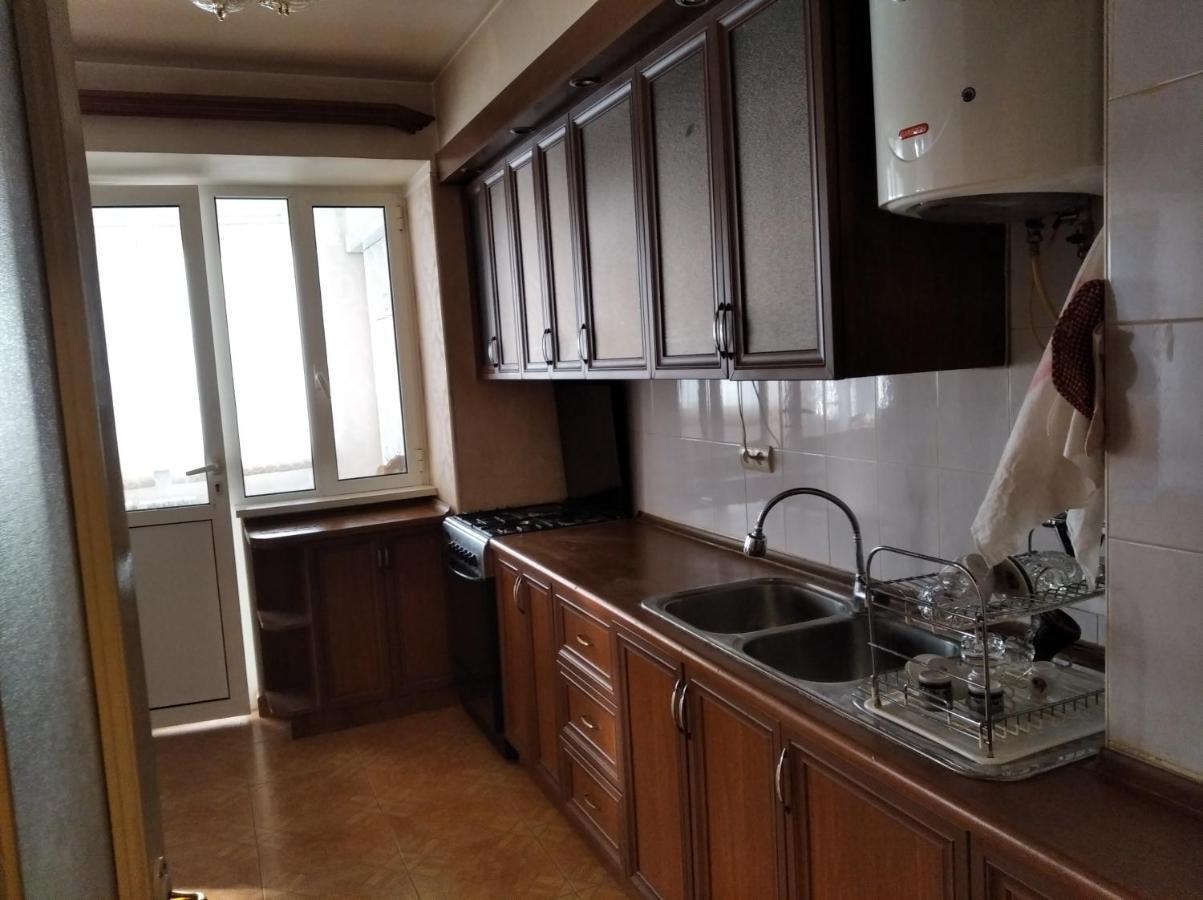 3 Room Apartment In Small Center Of Ереван Экстерьер фото