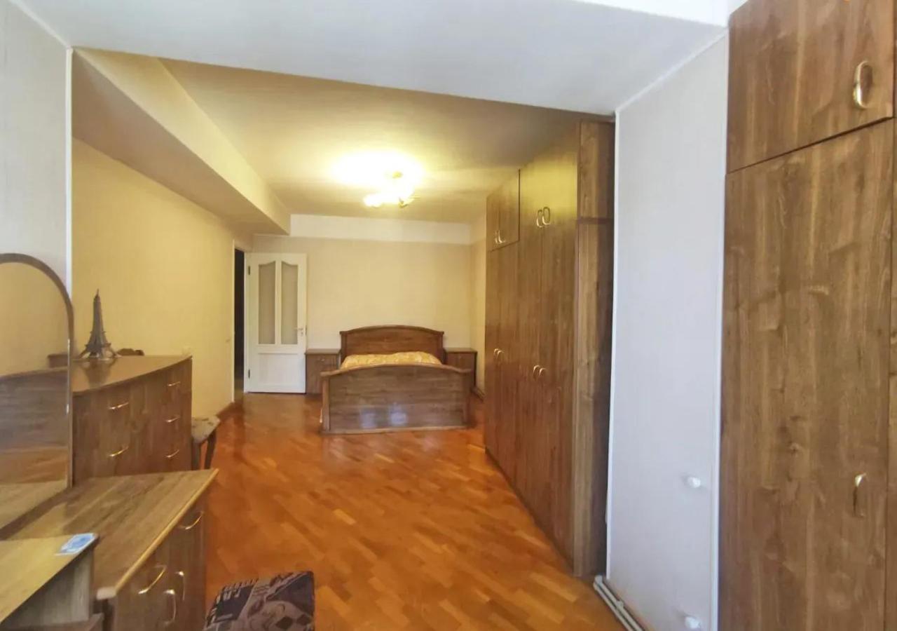 3 Room Apartment In Small Center Of Ереван Экстерьер фото